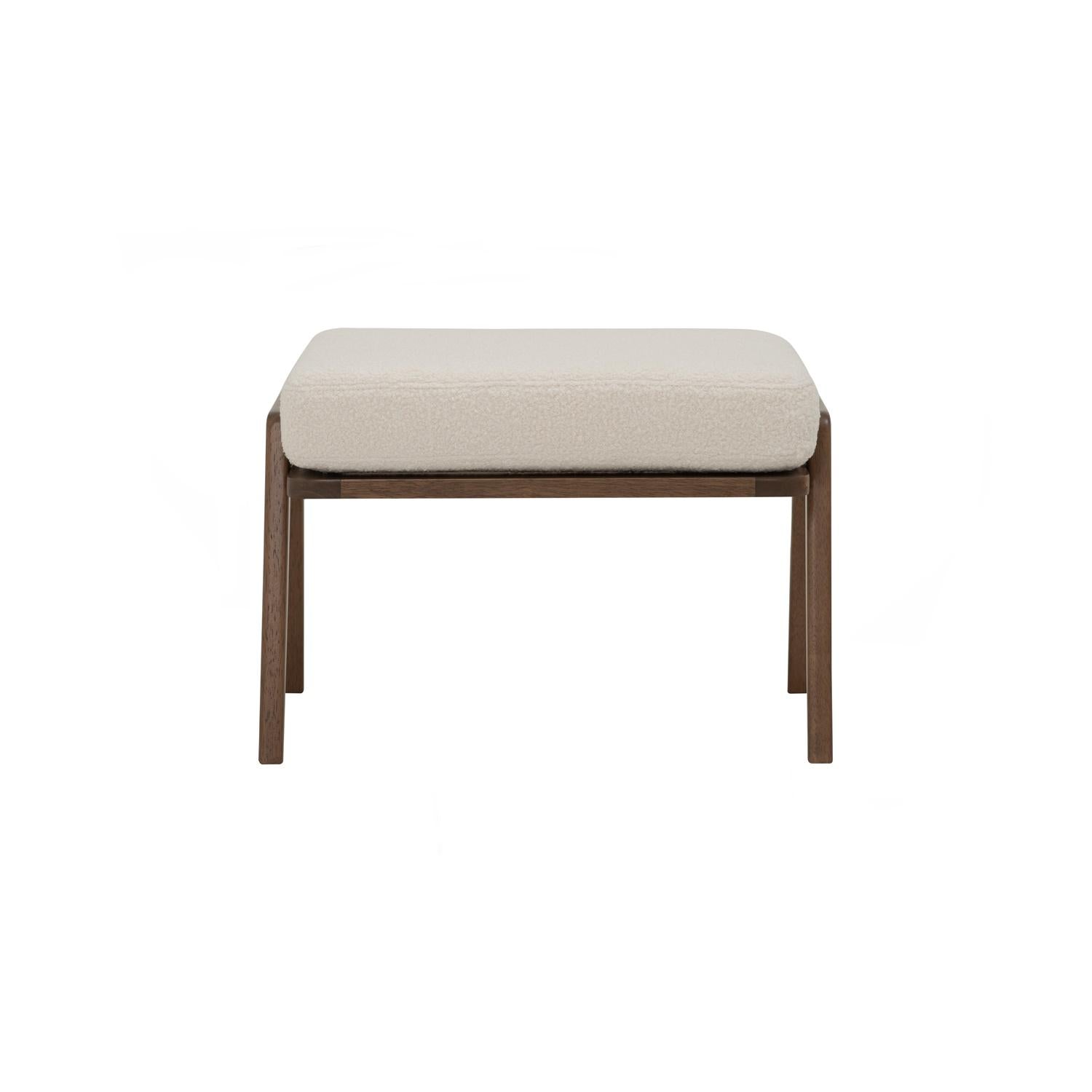 ASTON OTTOMAN 109/3665