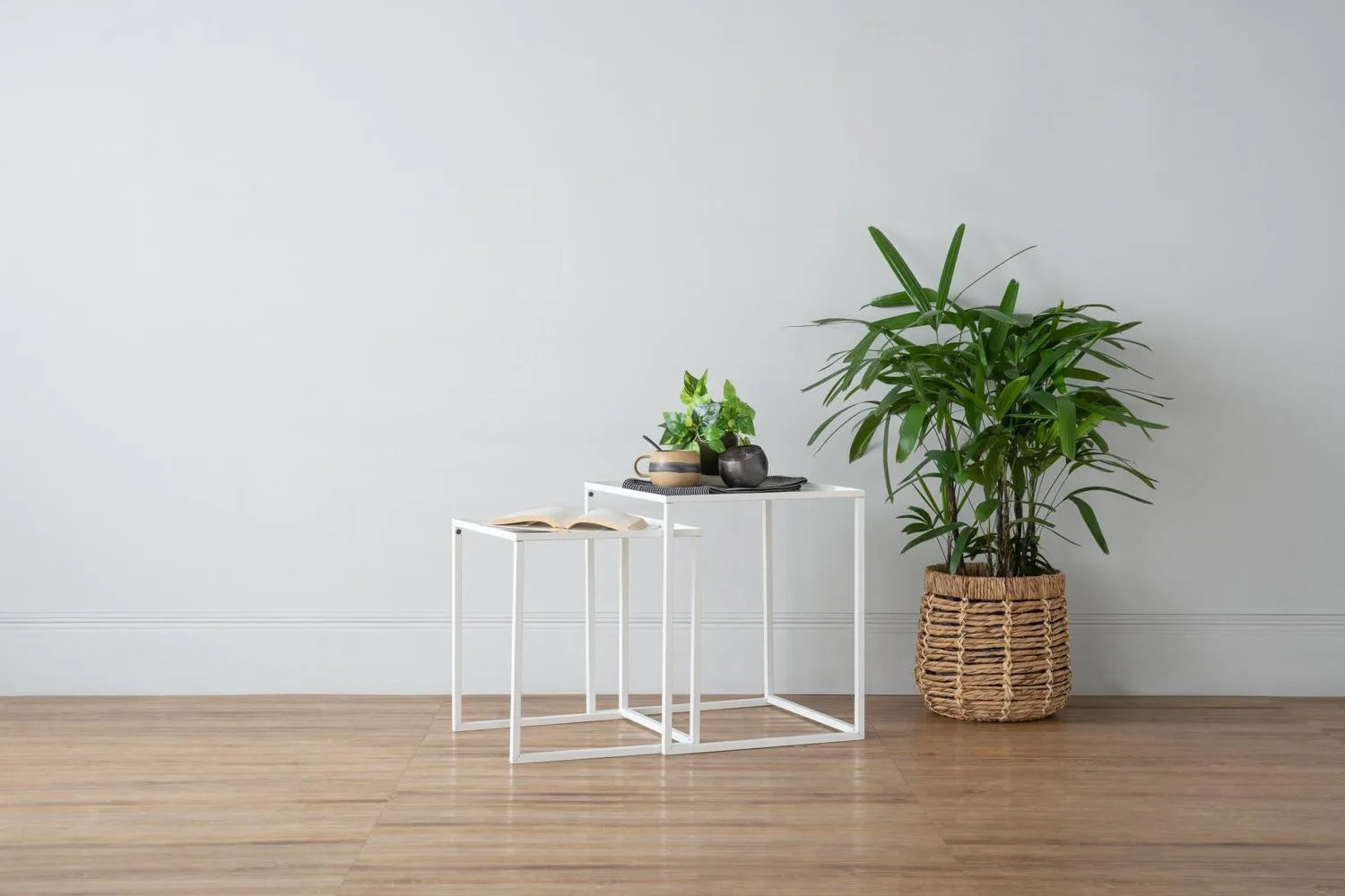 CARIAD NEST OF 2 COFFEE TABLE SET 801 (#)