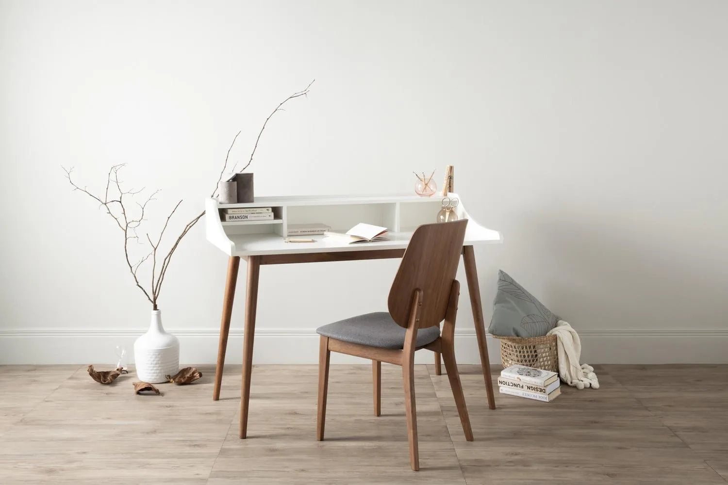 LAGOM WORKING DESK 109/130